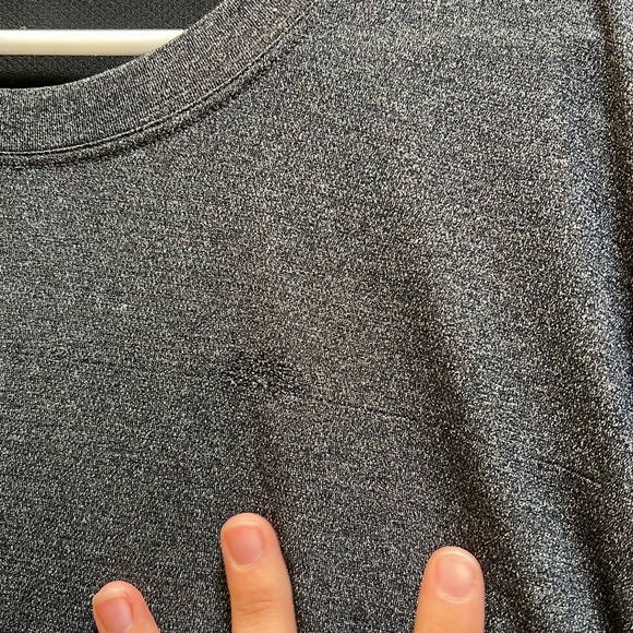 Lululemon men Precision Tee Heathered Black PTP 25.5 - Picture 3 of 8